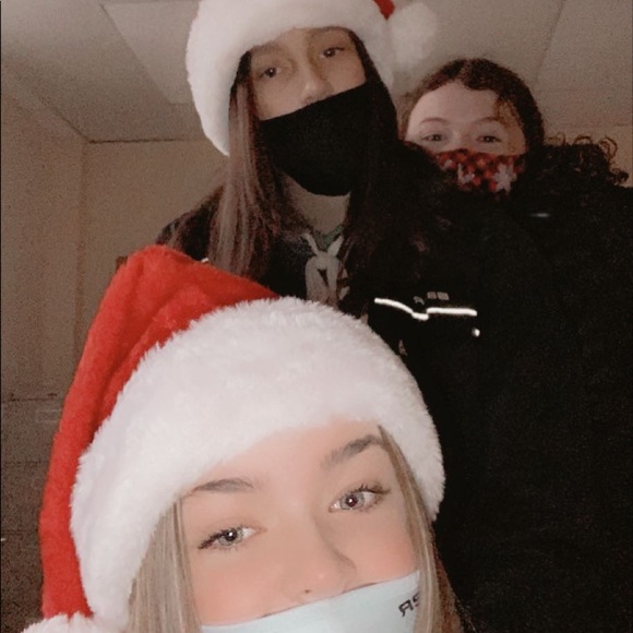 Meet your Posher, Ellie - Picture 12 of 13